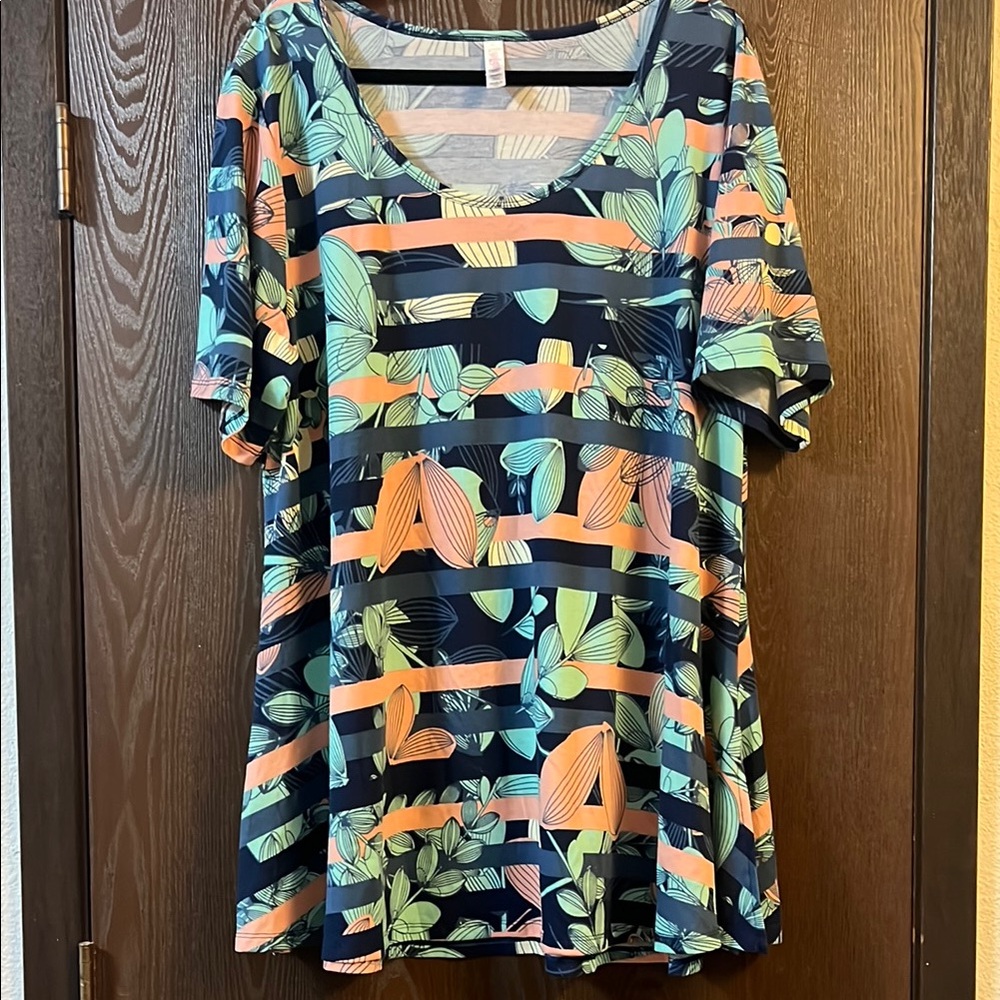 LuLaRoe Pastel Striped Short Sleeve Top